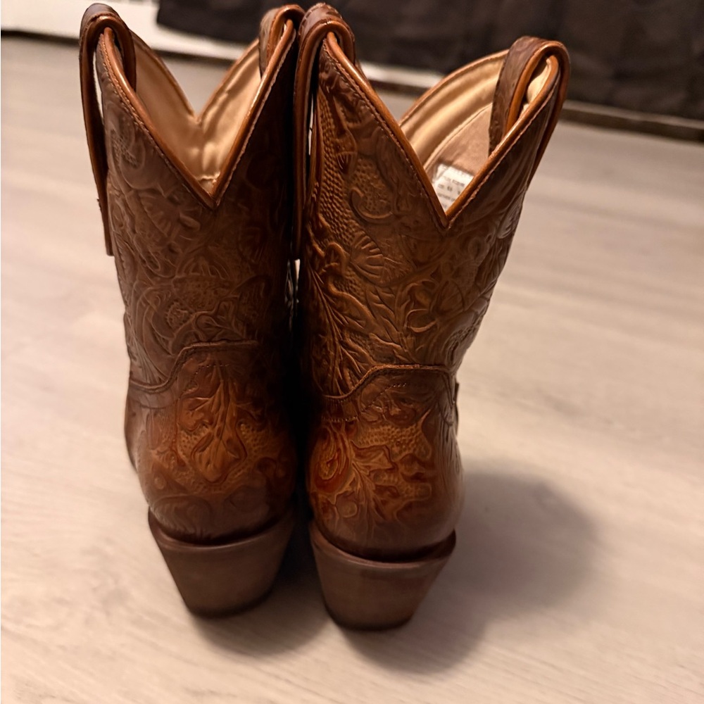 Cavender's Brown Ankle boots women's size 8 NWOT - Picture 9 of 9